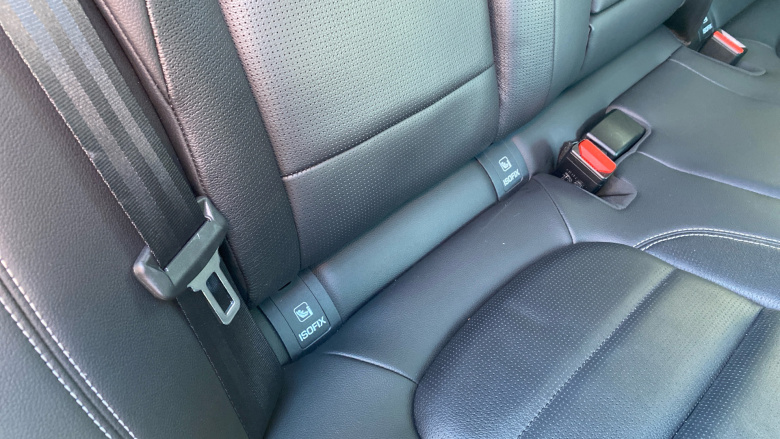 Jaguar F-Pace 2.0 D200 R-Dynamic Black 5dr Auto AWD Diesel Estate